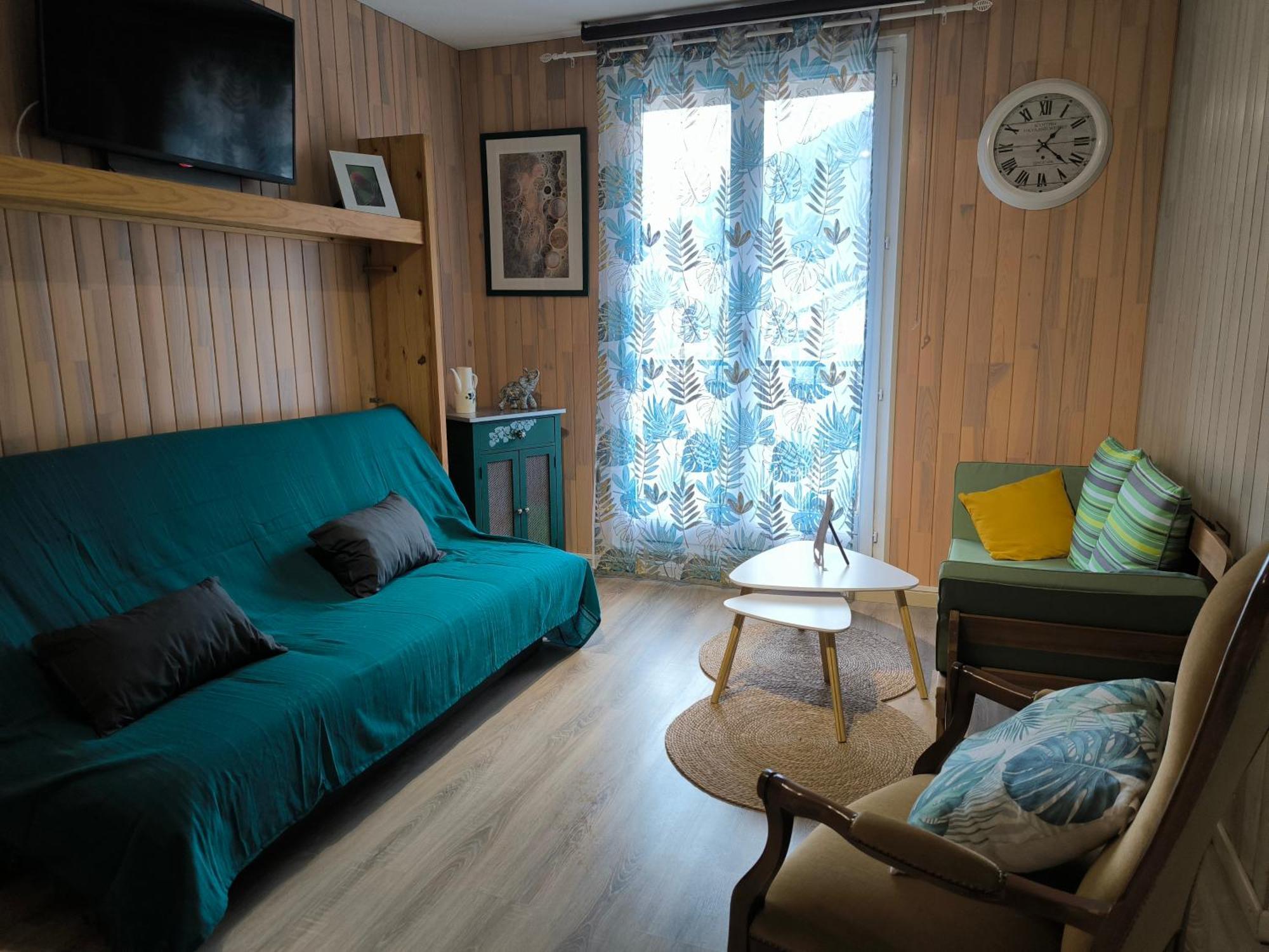 Appartement Vert Tendre Face A La Montagne Bagnères-de-Luchon Esterno foto